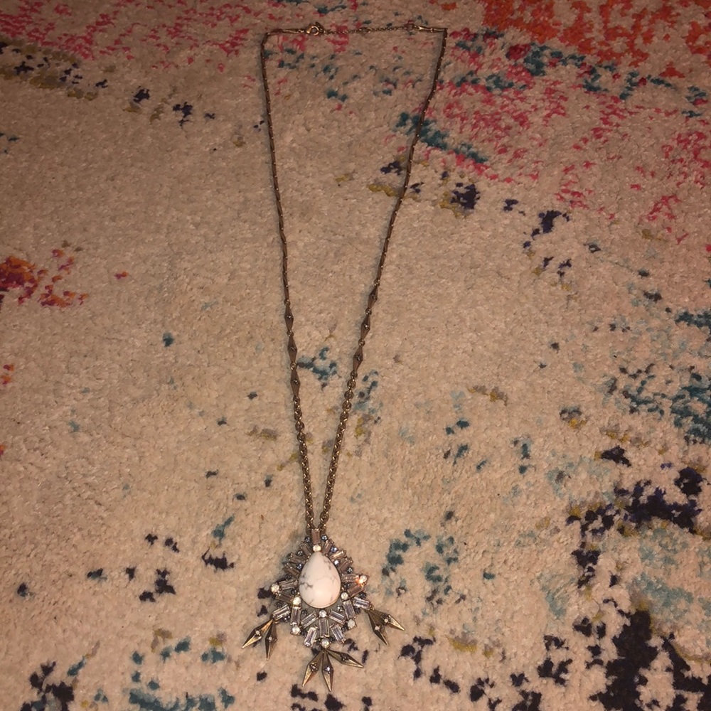 Chloe and Isabel pendant necklace